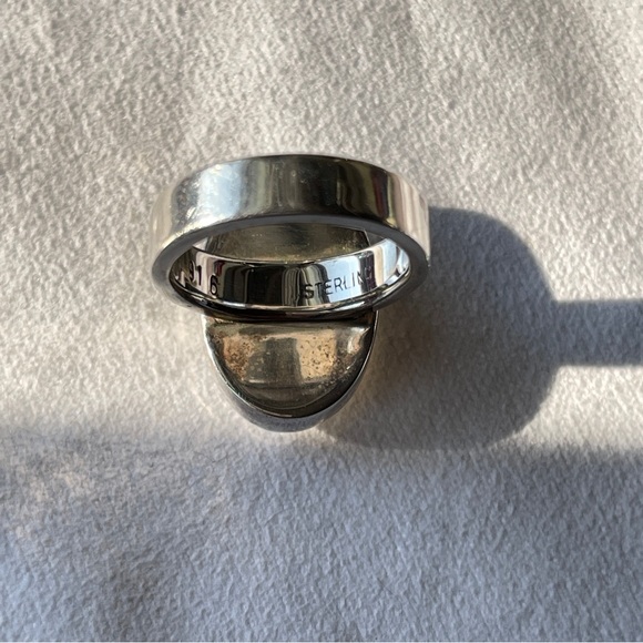 Elegant Silver and Blue Large Moonstone Cabochon Ring Size 7 - Picture 10 of 11